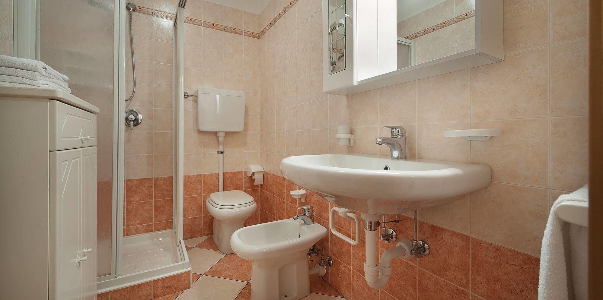 Baita Carosello Apt 4 By Livigno Accomodation Luaran gambar